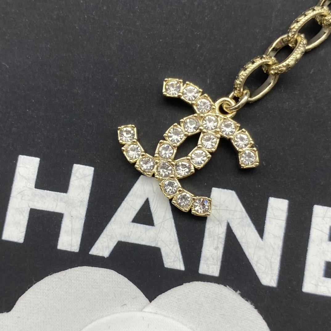 Chanel Basic Jewelry Pearl