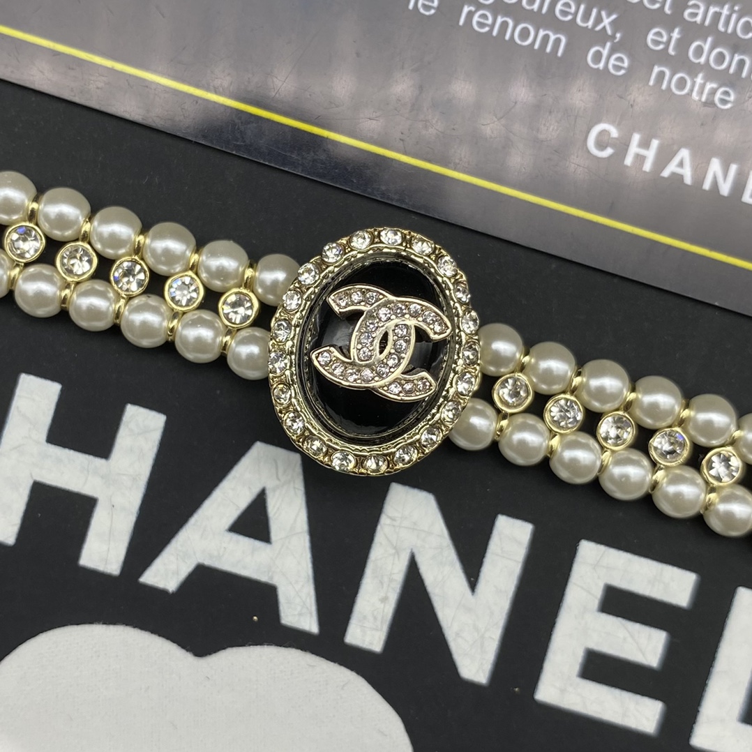 Chanel Basic Jewelry Pearl