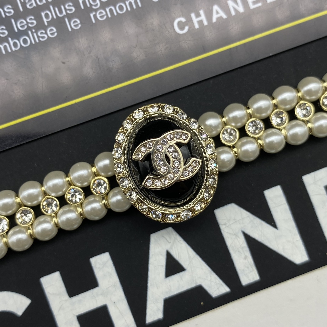 Chanel Basic Jewelry Pearl