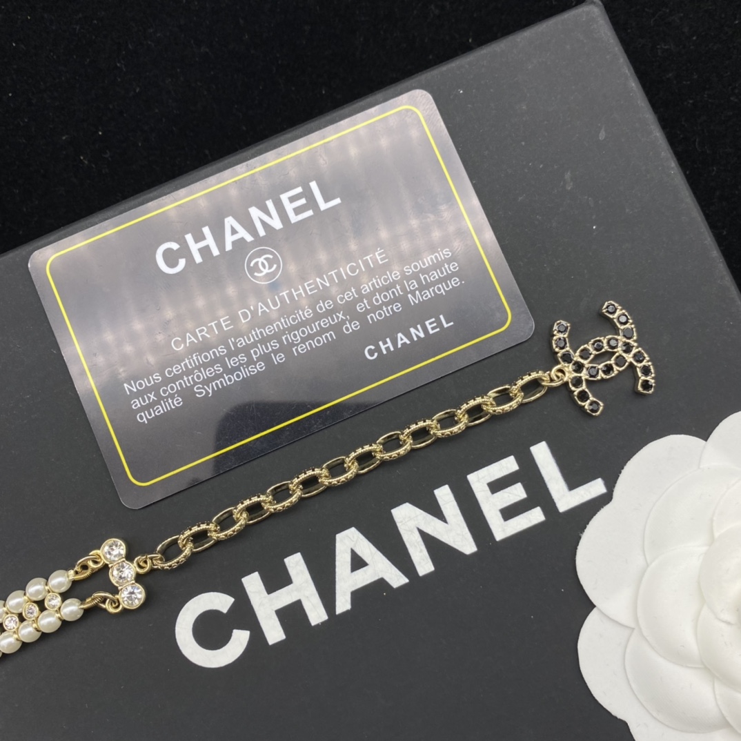 Chanel Basic Jewelry Pearl