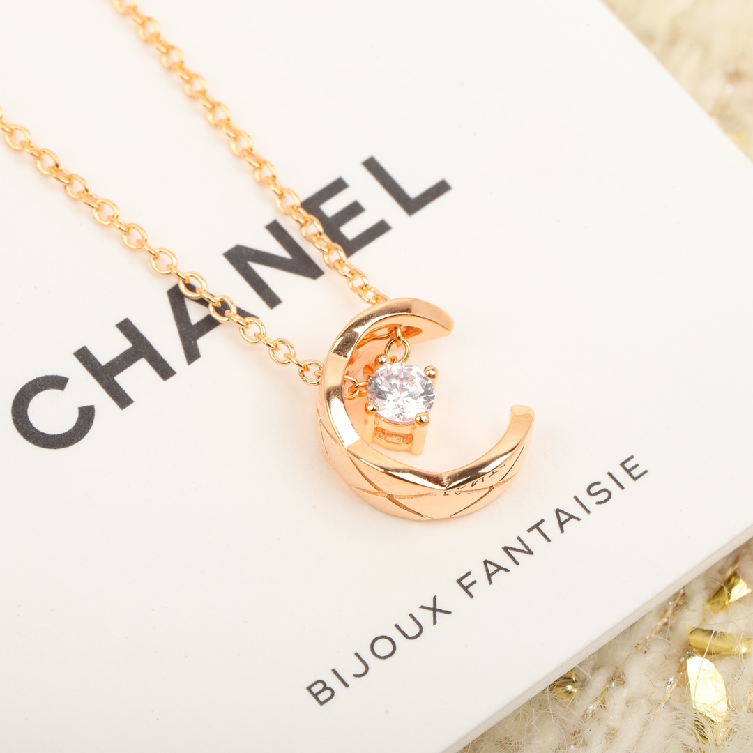 Chanel Necklace S