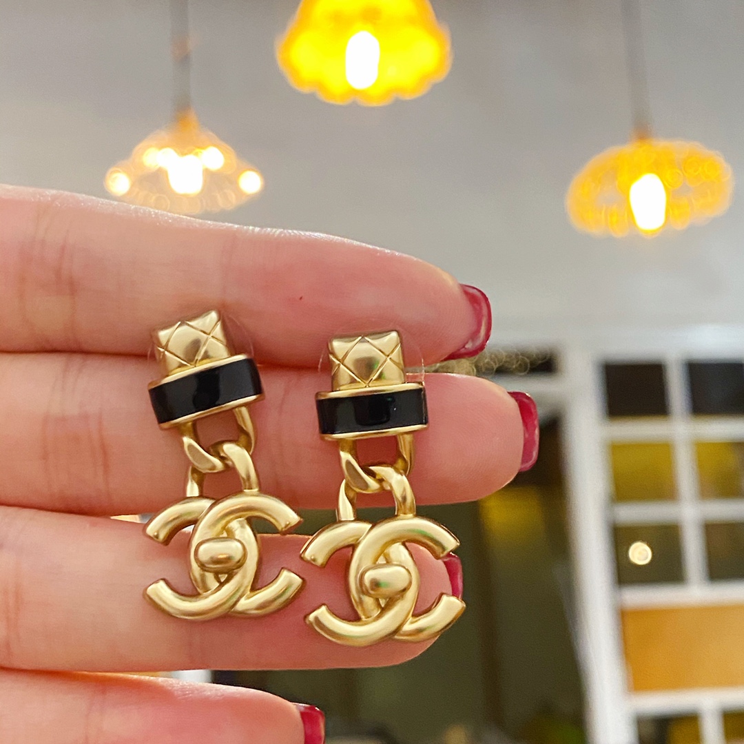 Chanel Earrings Black