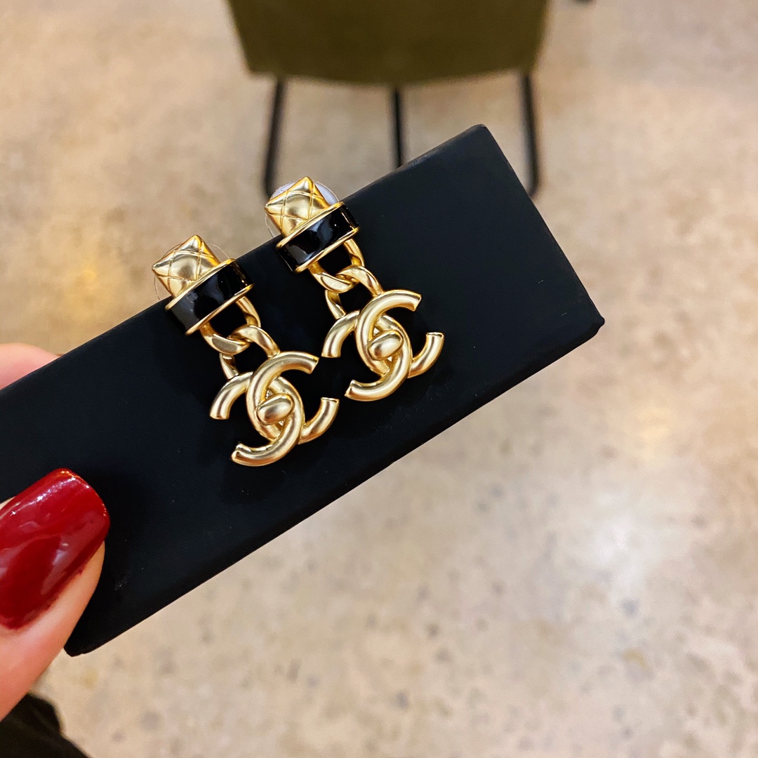 Chanel Earrings Black
