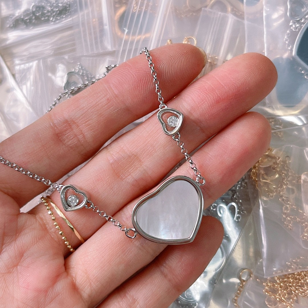 Chanel Necklace Diamond Rose Gold L