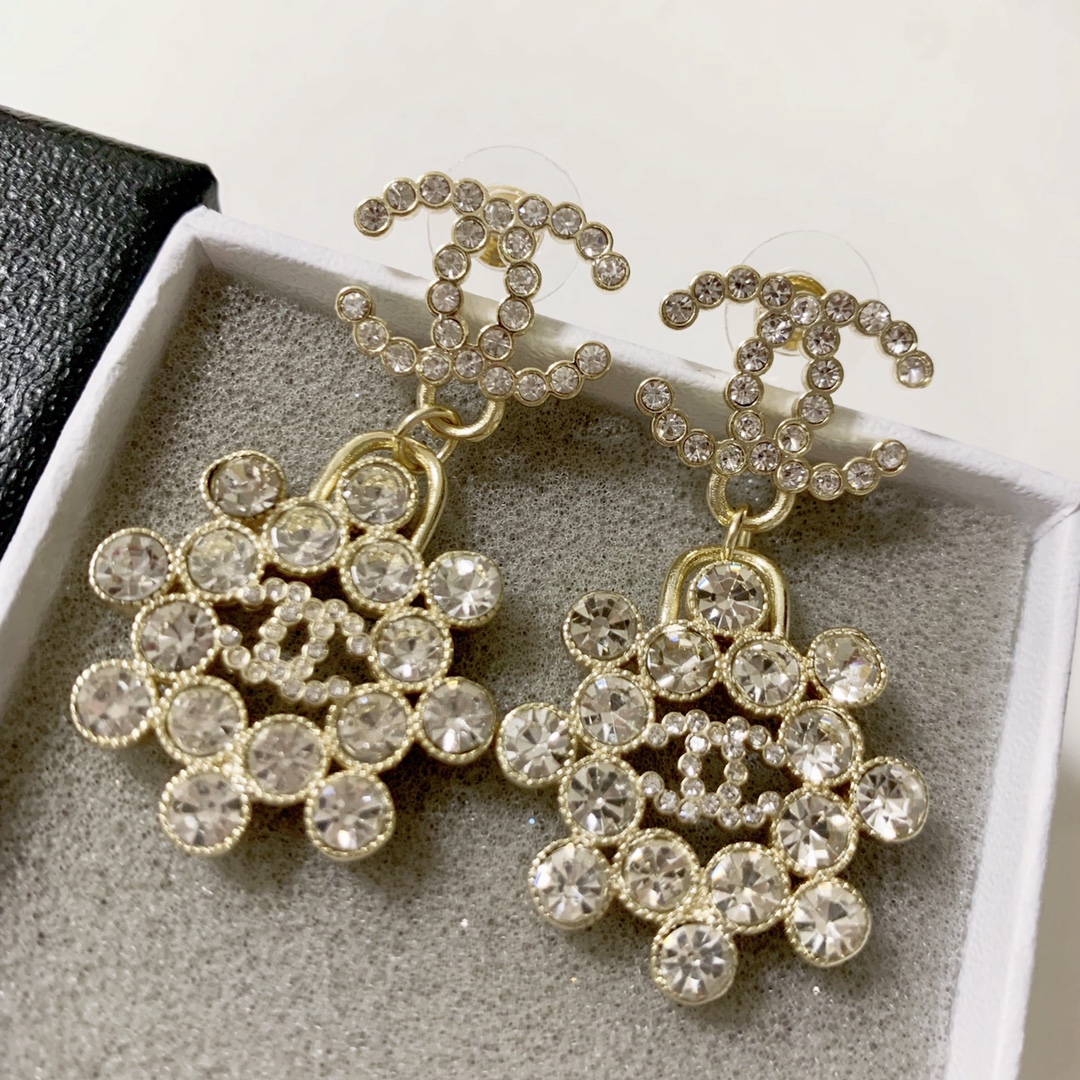 Chanel Earrings Silver S-l