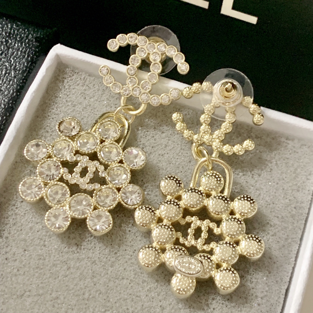 Chanel Earrings Silver S-l