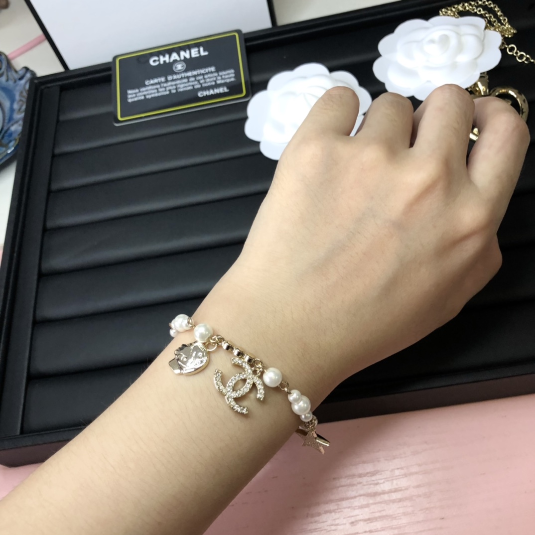 Chanel Bracelet Pearl