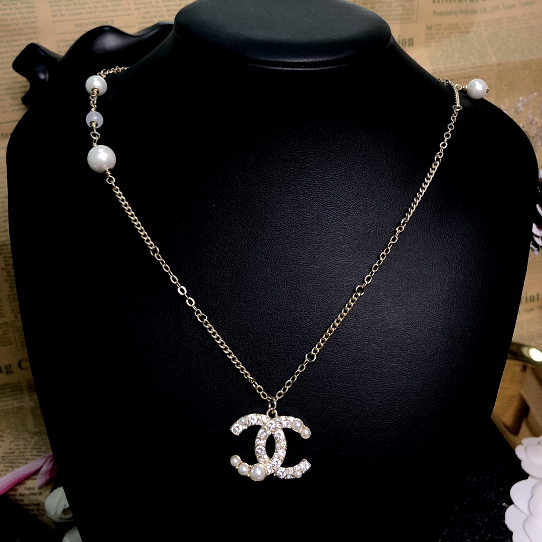 Chanel Necklace Pearl
