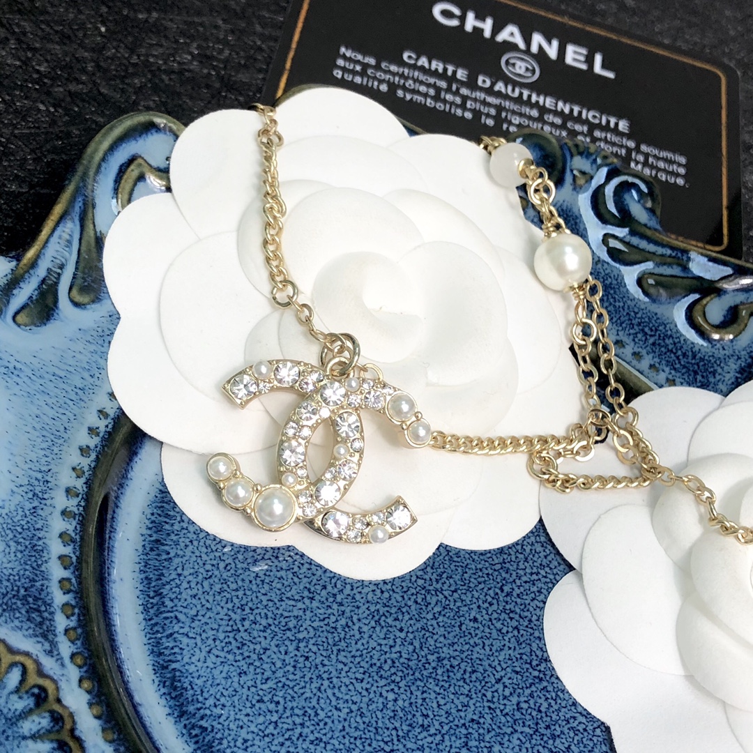 Chanel Necklace Pearl