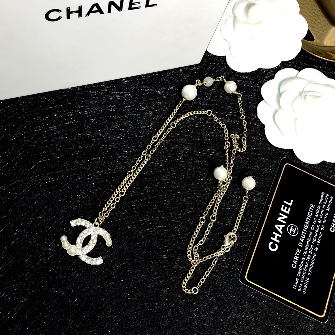 Chanel Necklace Pearl