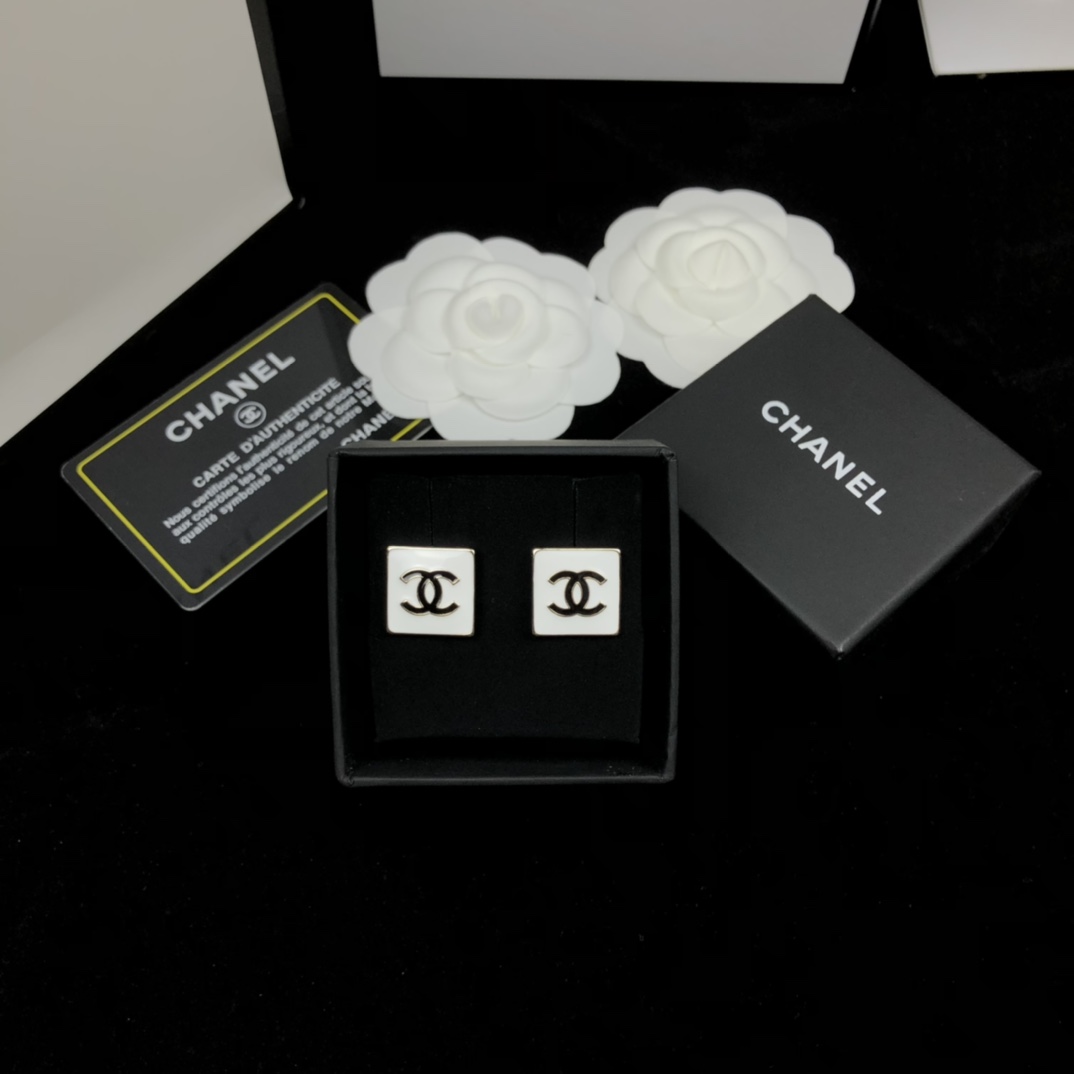 Chanel Earrings White