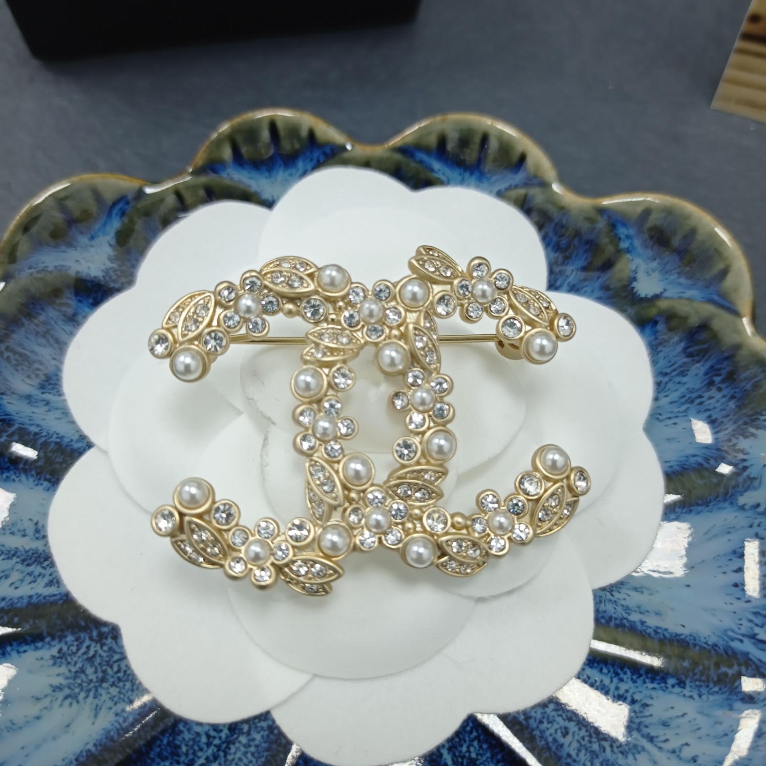 Chanel Brooch Pearl