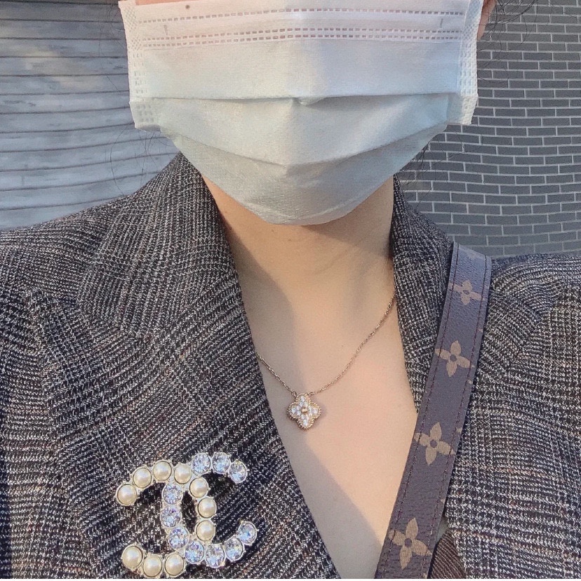 Chanel Female Brooch Pearl L