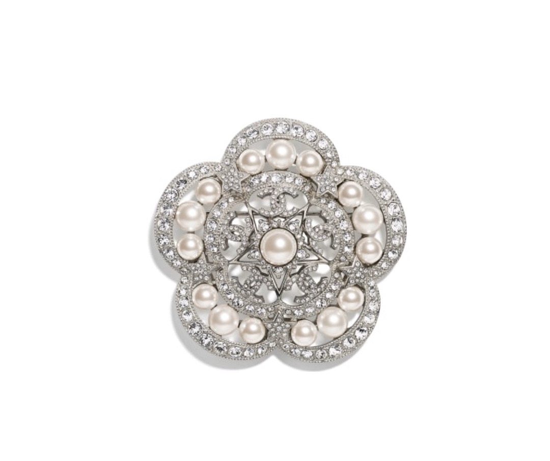 Chanel Brooch Pearl Inlaid L