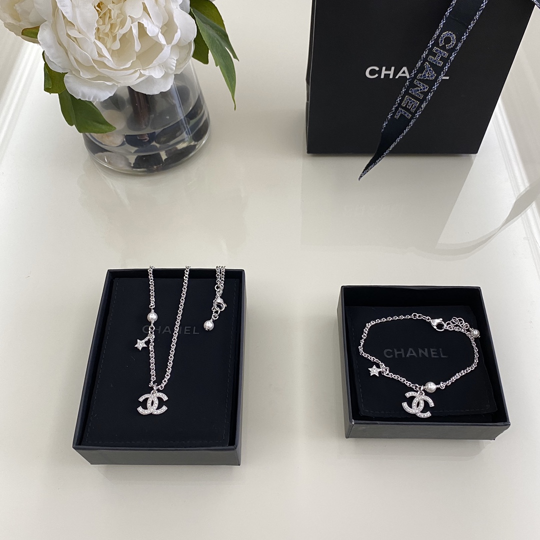 Chanel Basic Jewelry S-l