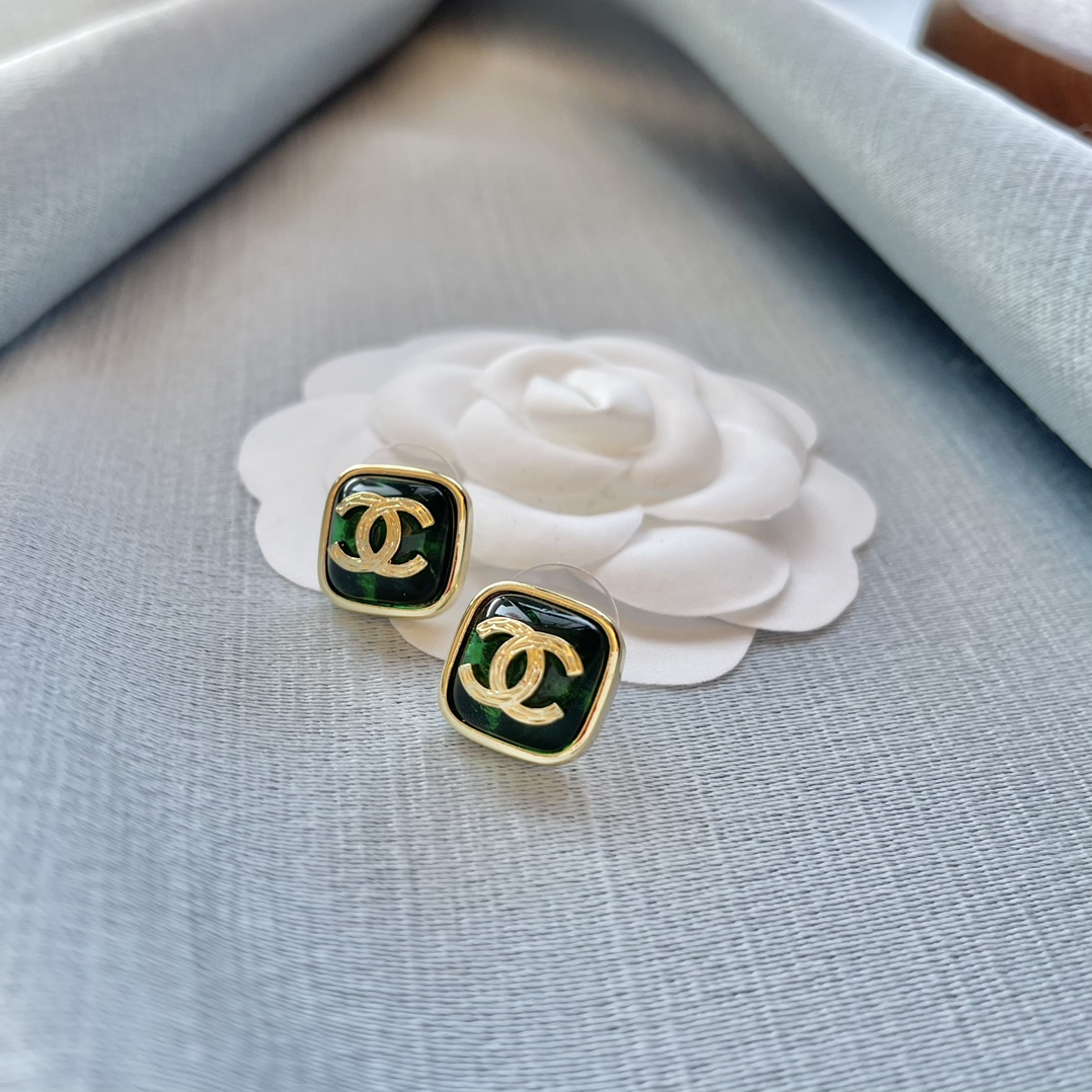 Chanel Earrings L