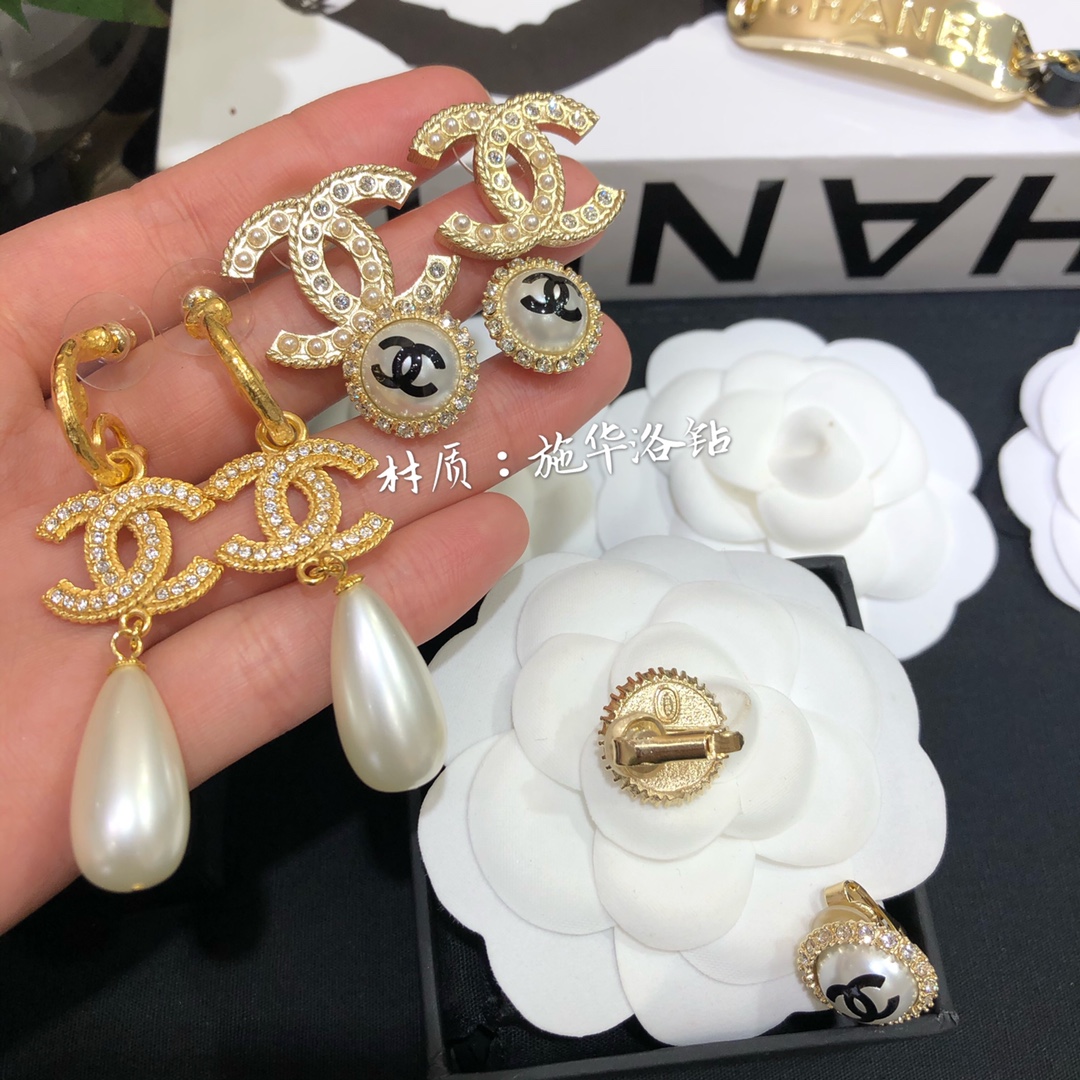 Chanel Earrings Pearl Gold L