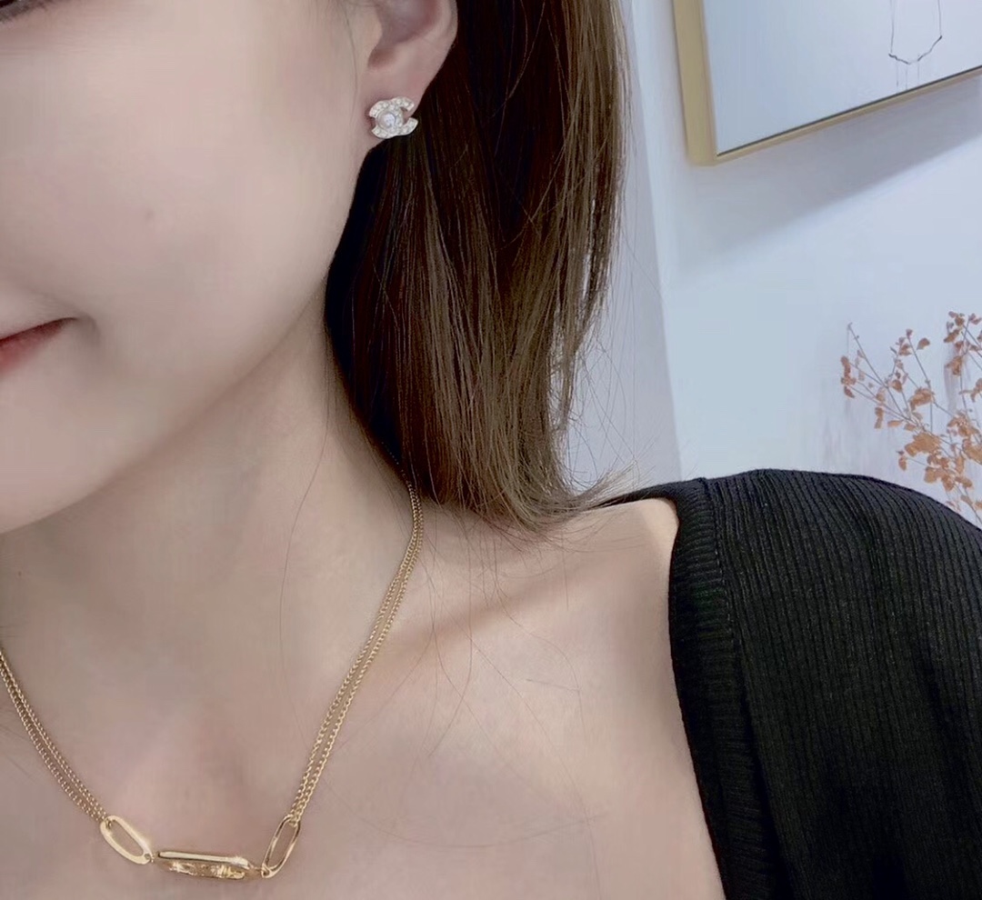 Chanel Earrings Pearl M-l