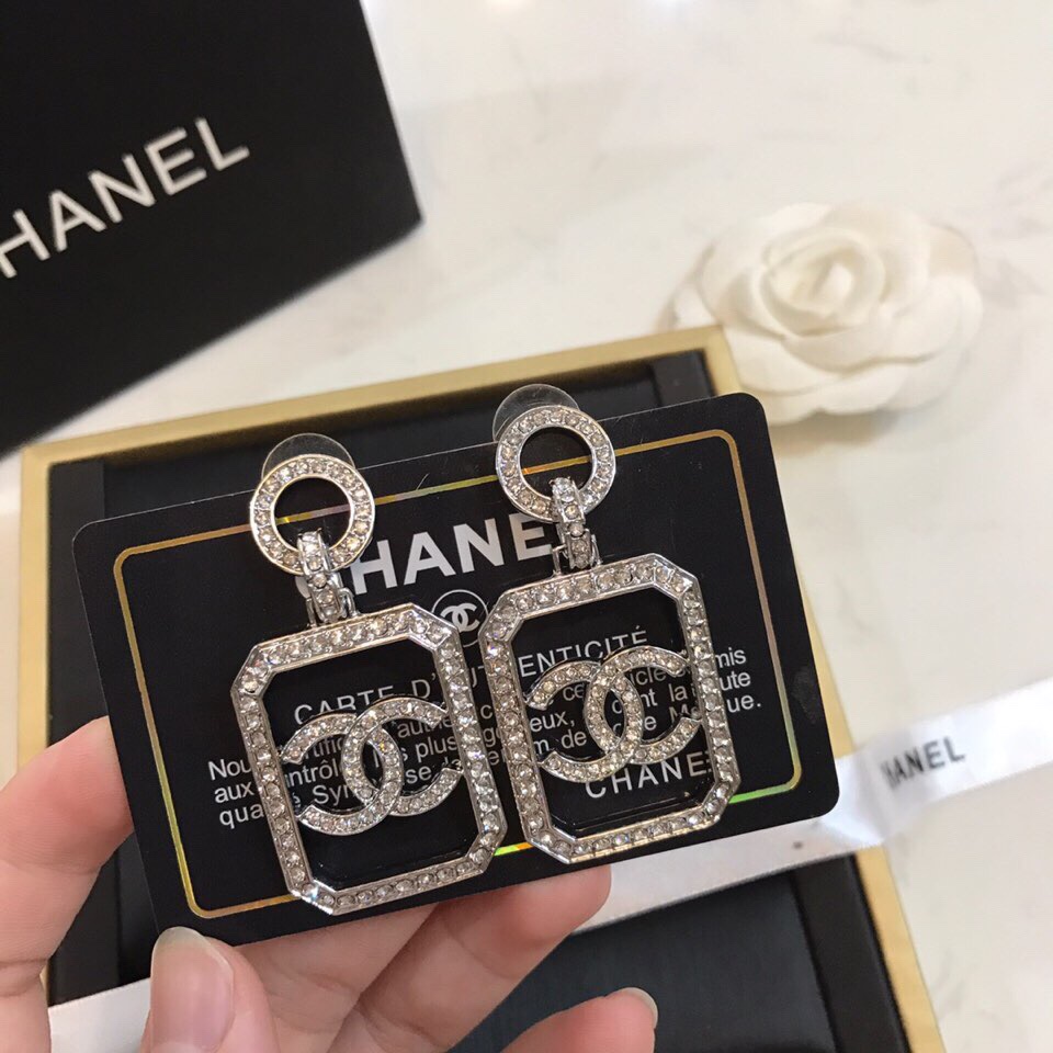 Chanel Earrings Inlaid L
