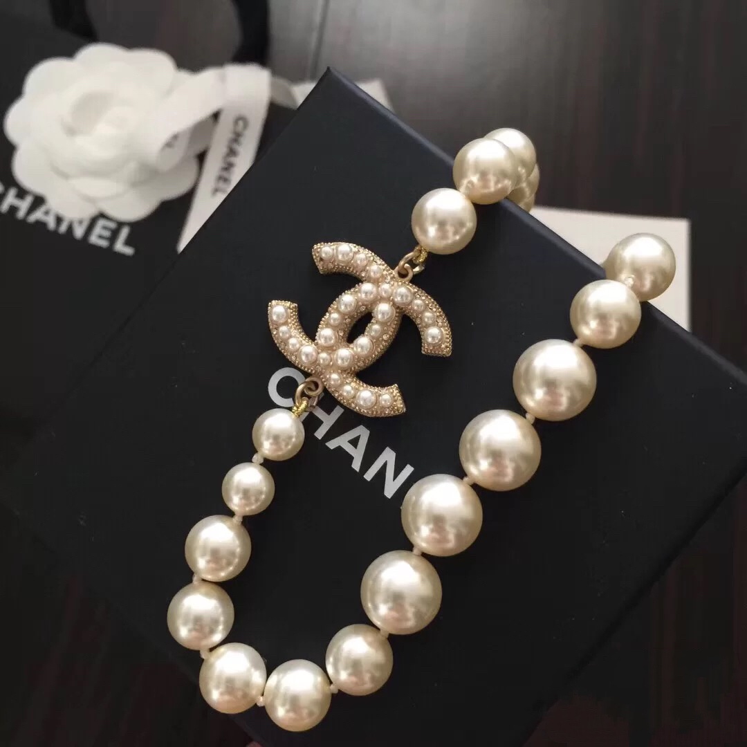 Chanel Necklace Pearl L