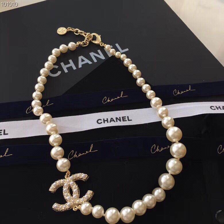 Chanel Necklace Pearl L
