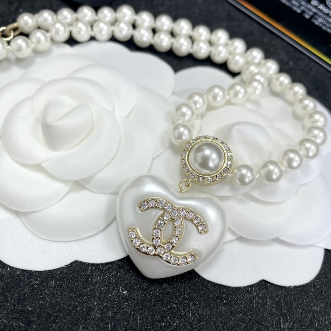Chanel Necklace Pearl White