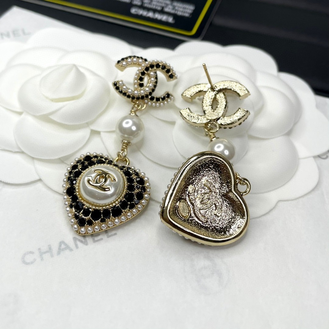 Chanel Earrings White