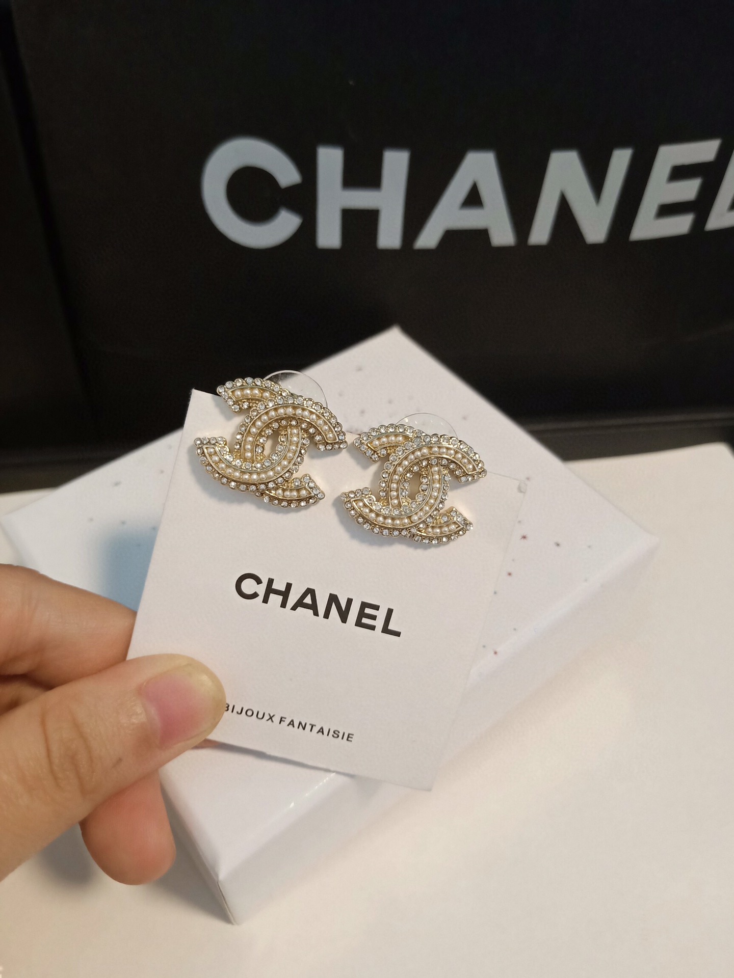 Chanel Earrings Pearl