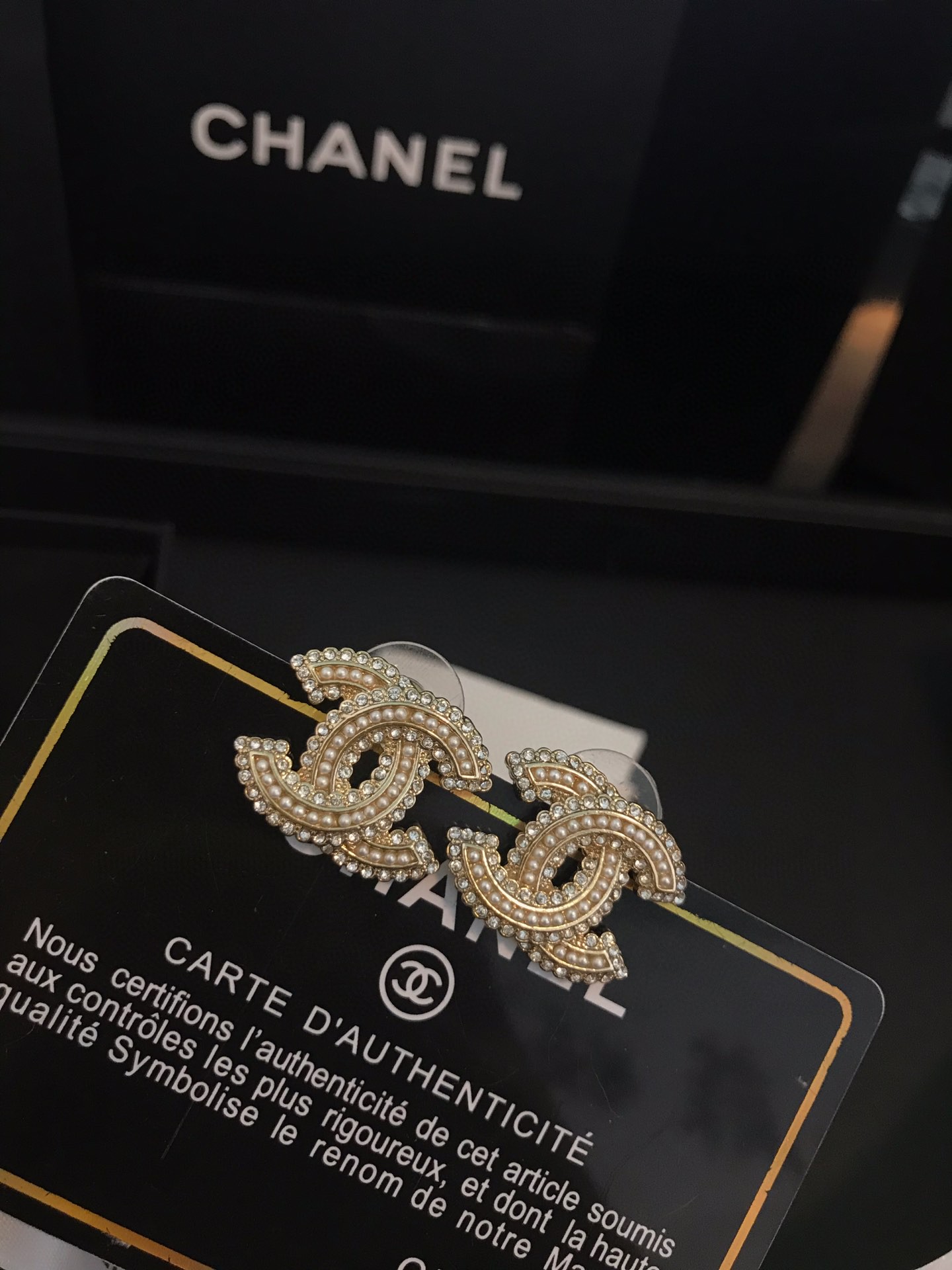 Chanel Earrings Pearl
