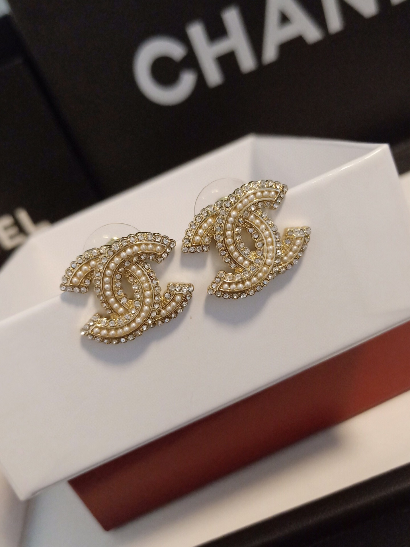 Chanel Earrings Pearl