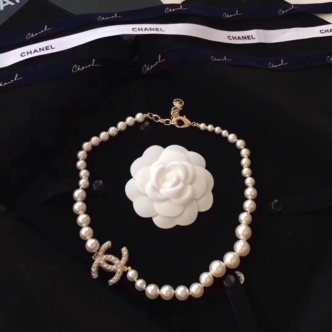 Chanel Necklace Pearl