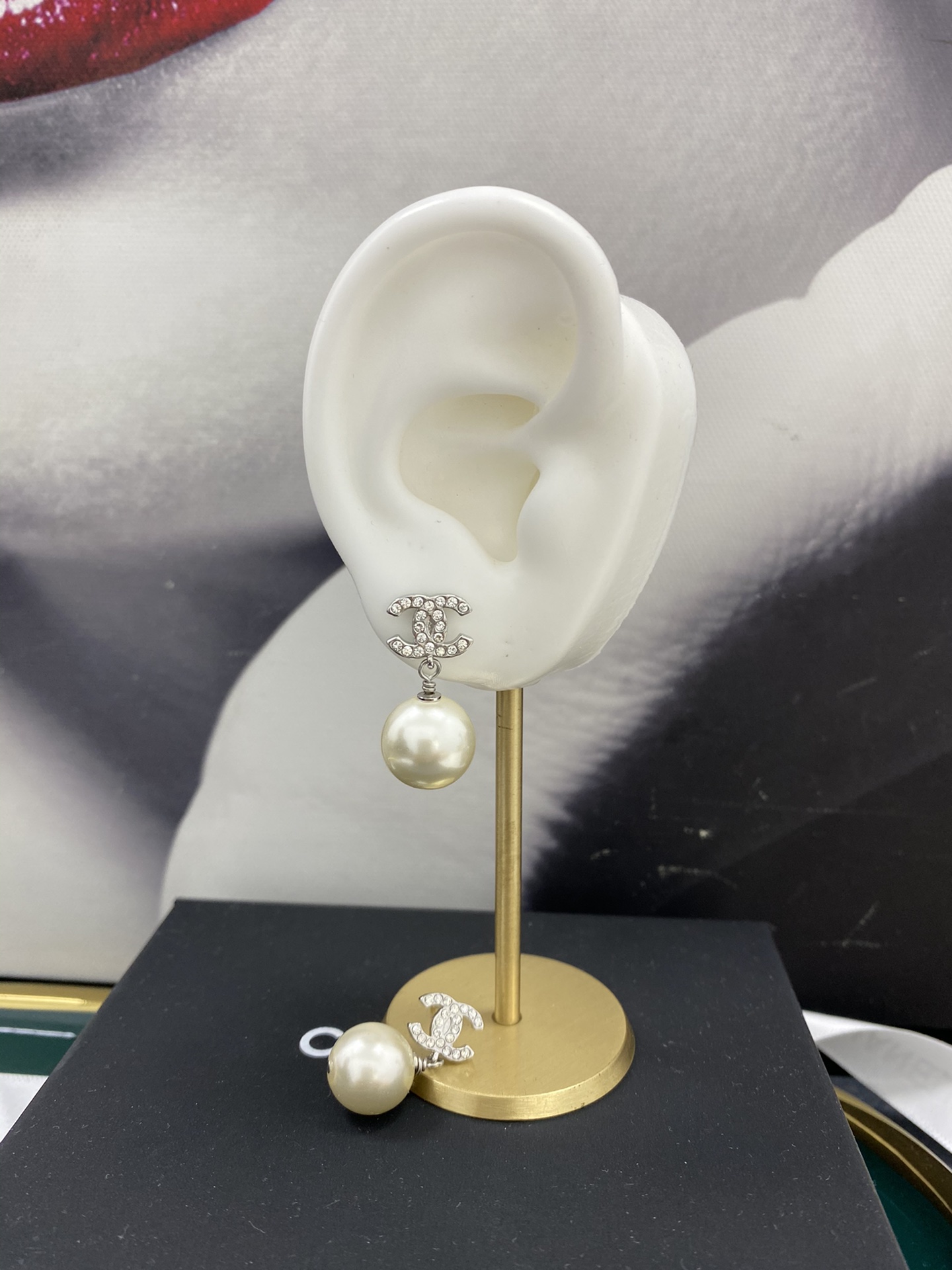 Chanel Earrings Silver Silver Inlaid