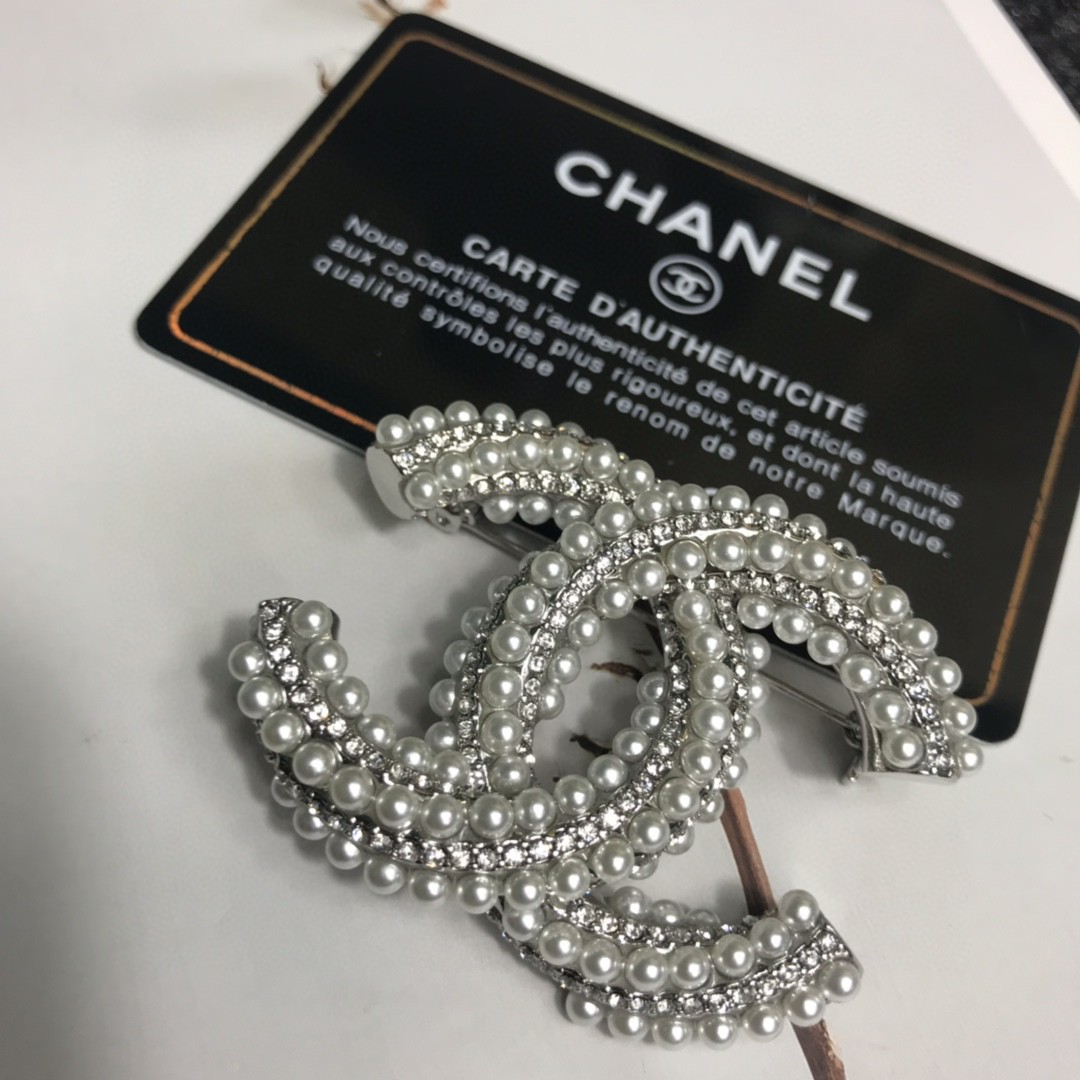 Chanel Earrings Pearl