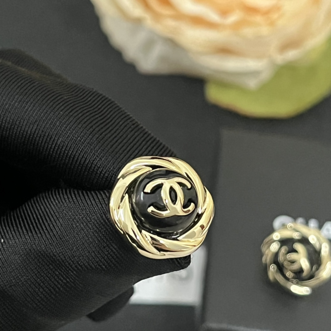 Chanel Earrings Black