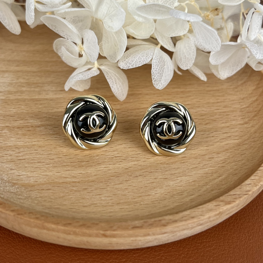 Chanel Earrings Black