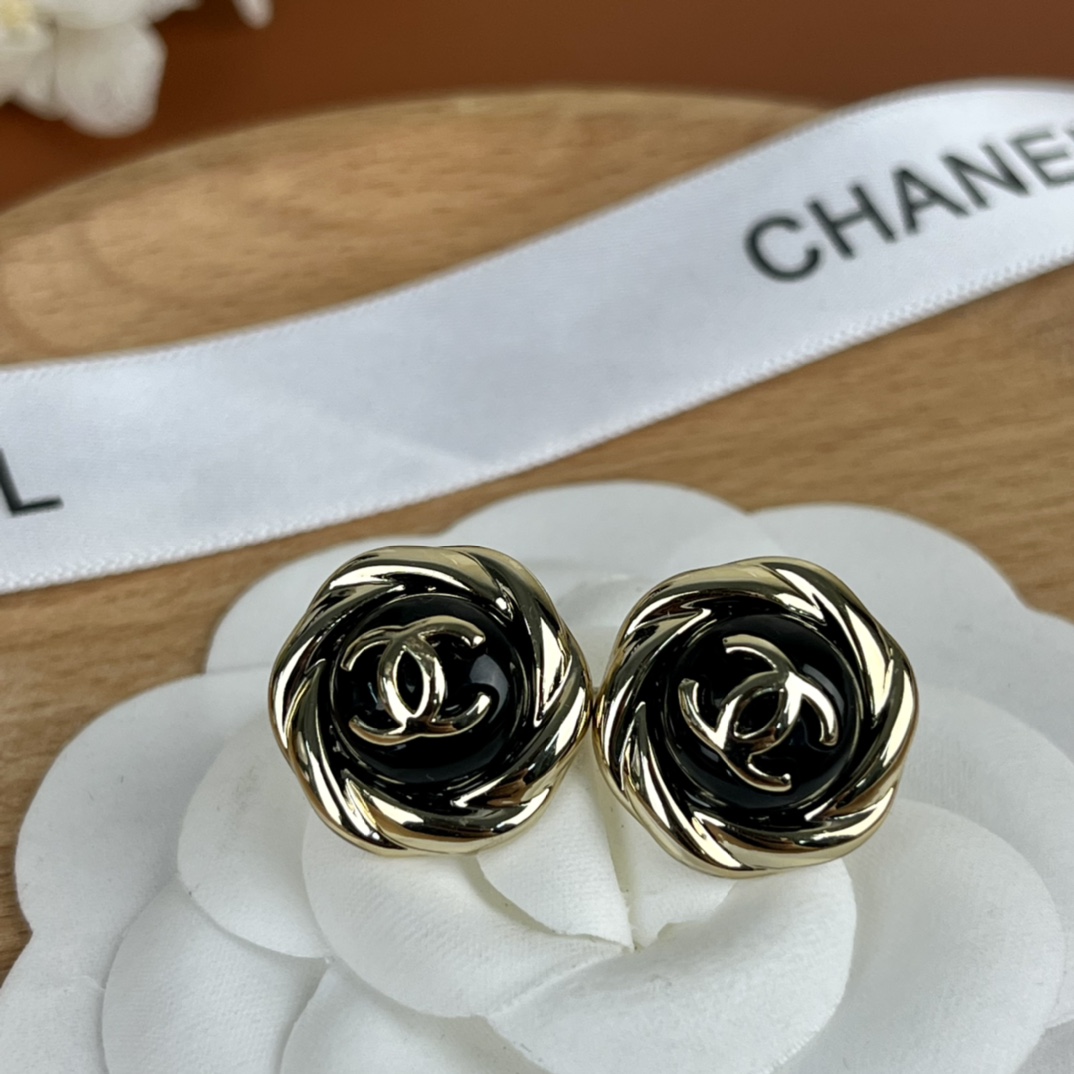 Chanel Earrings Black