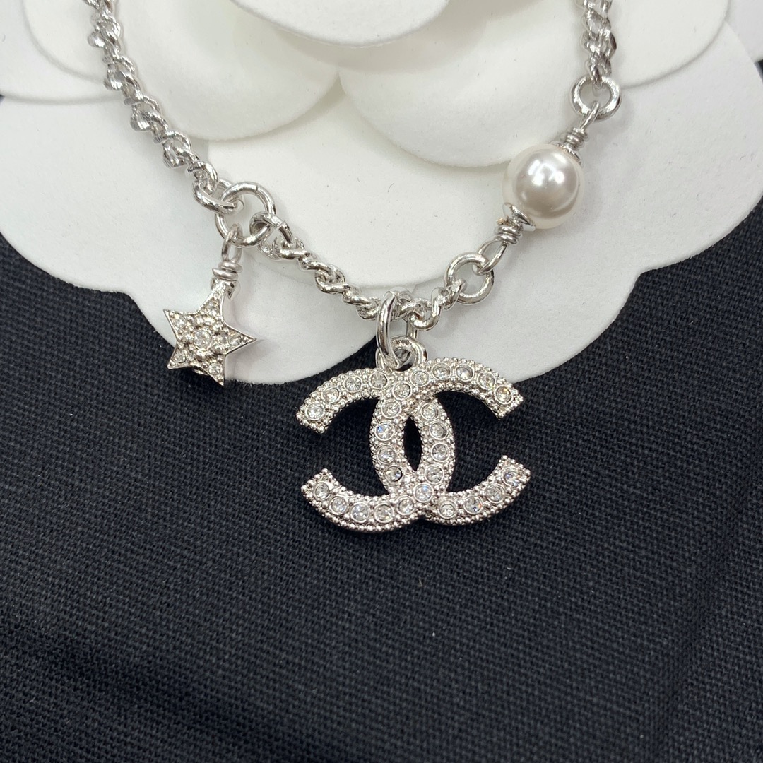 Chanel Necklace L
