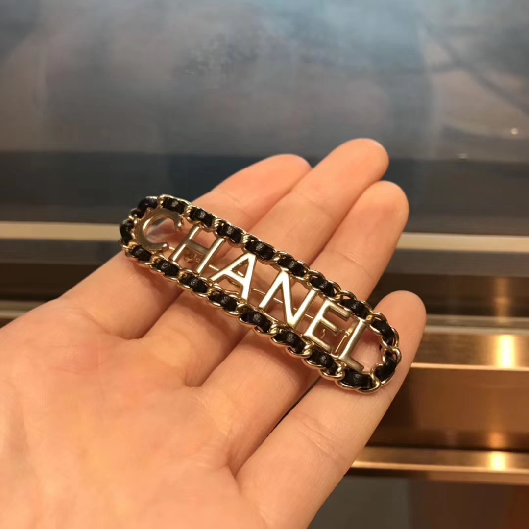 Chanel Basic Jewelry Black L
