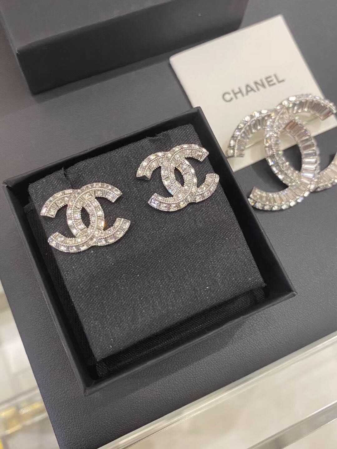 Chanel Earrings L