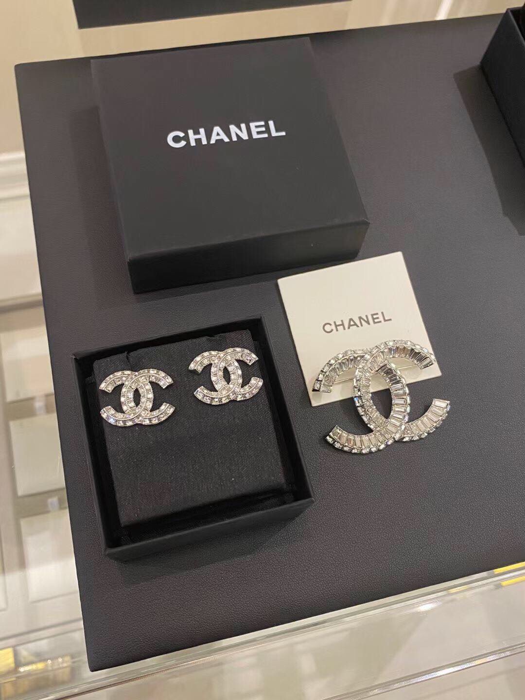 Chanel Earrings L