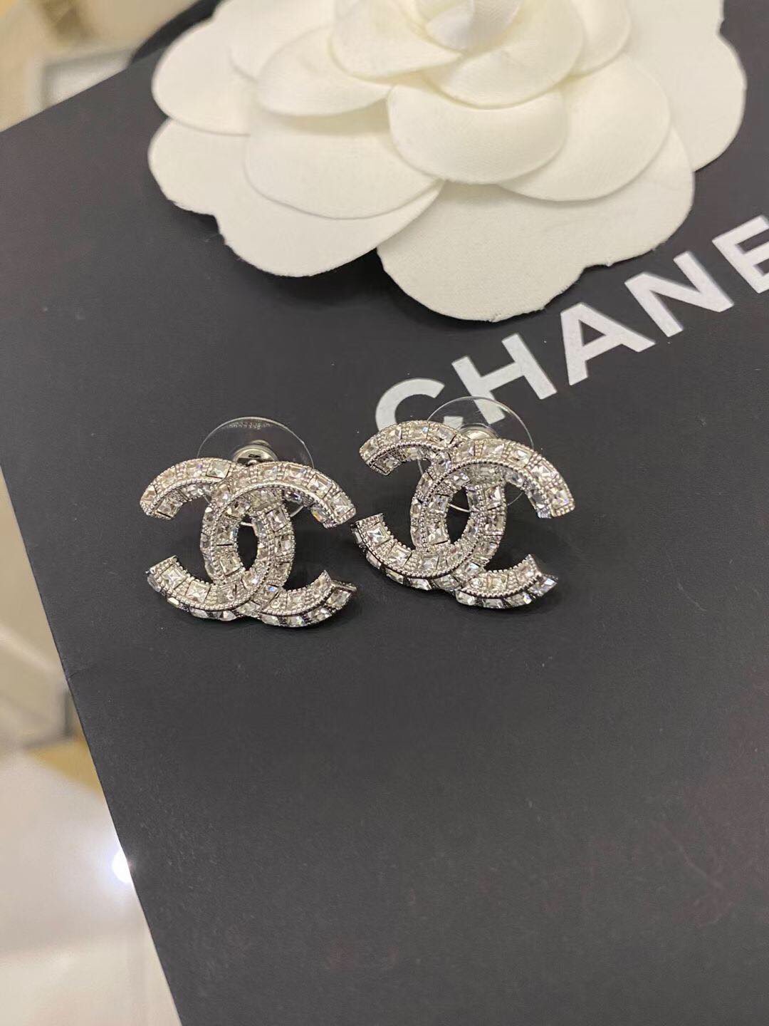 Chanel Earrings L