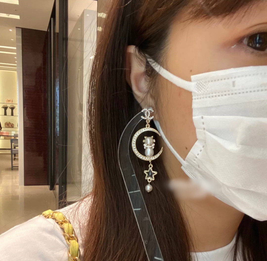 Chanel Earrings L