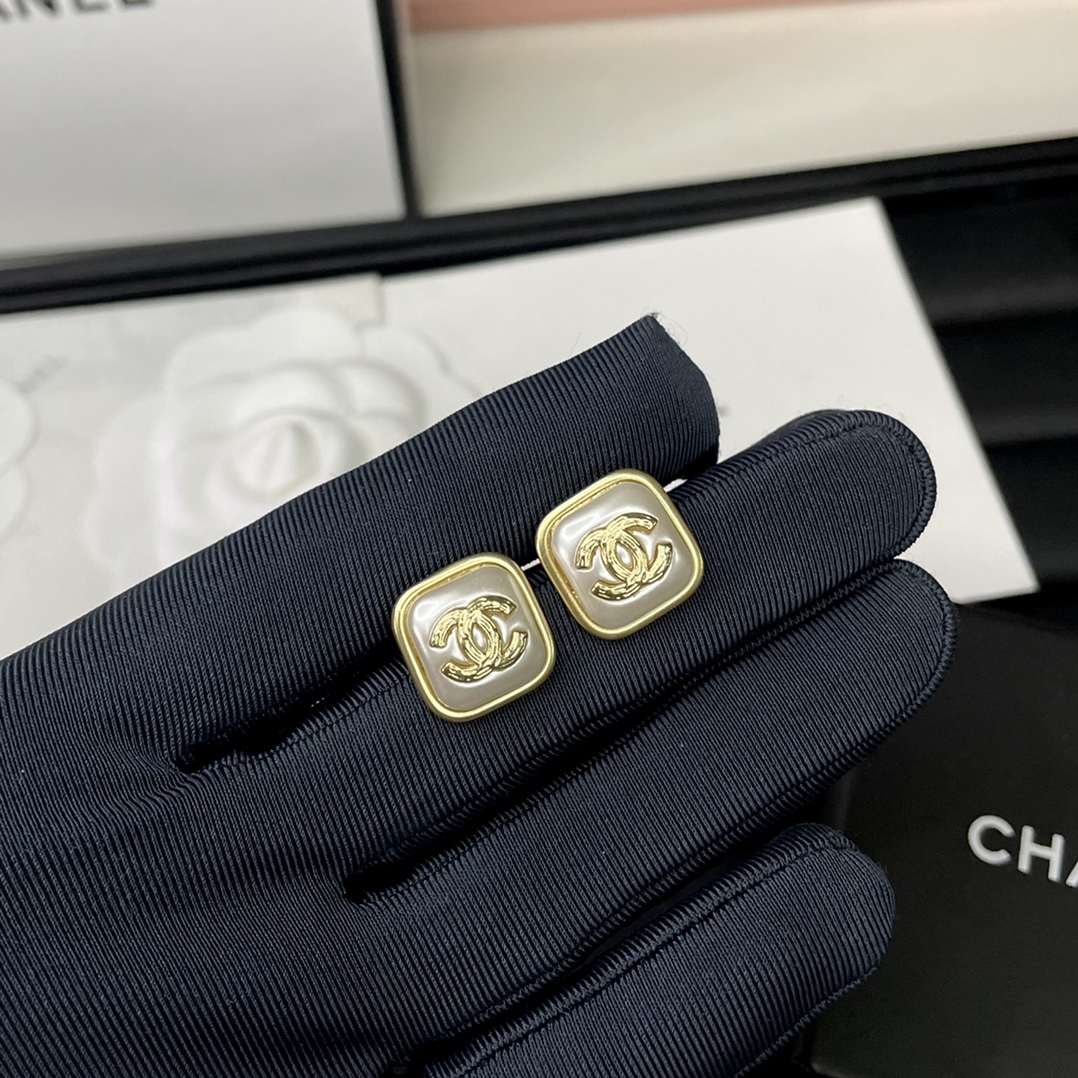 Chanel Earrings White