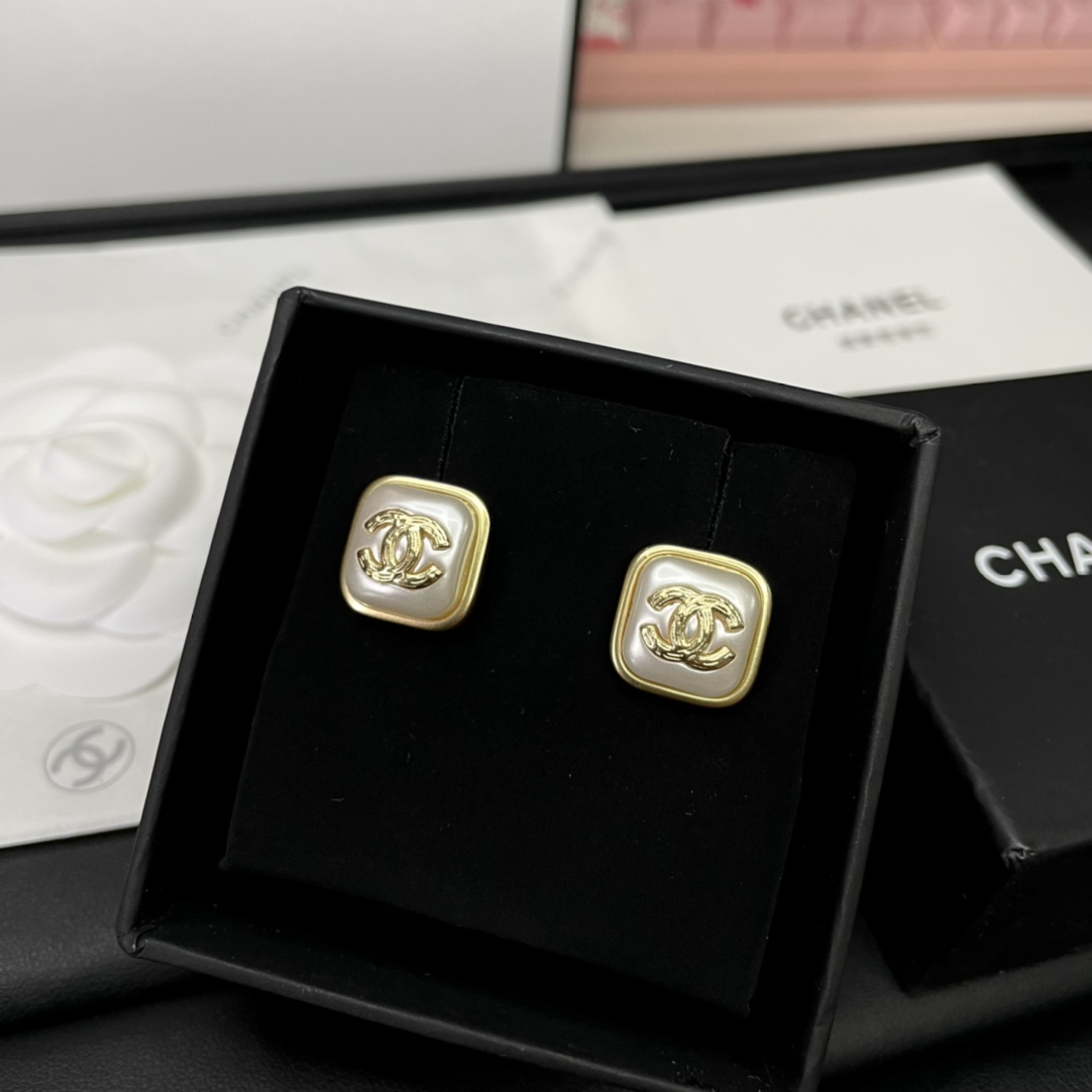 Chanel Earrings White