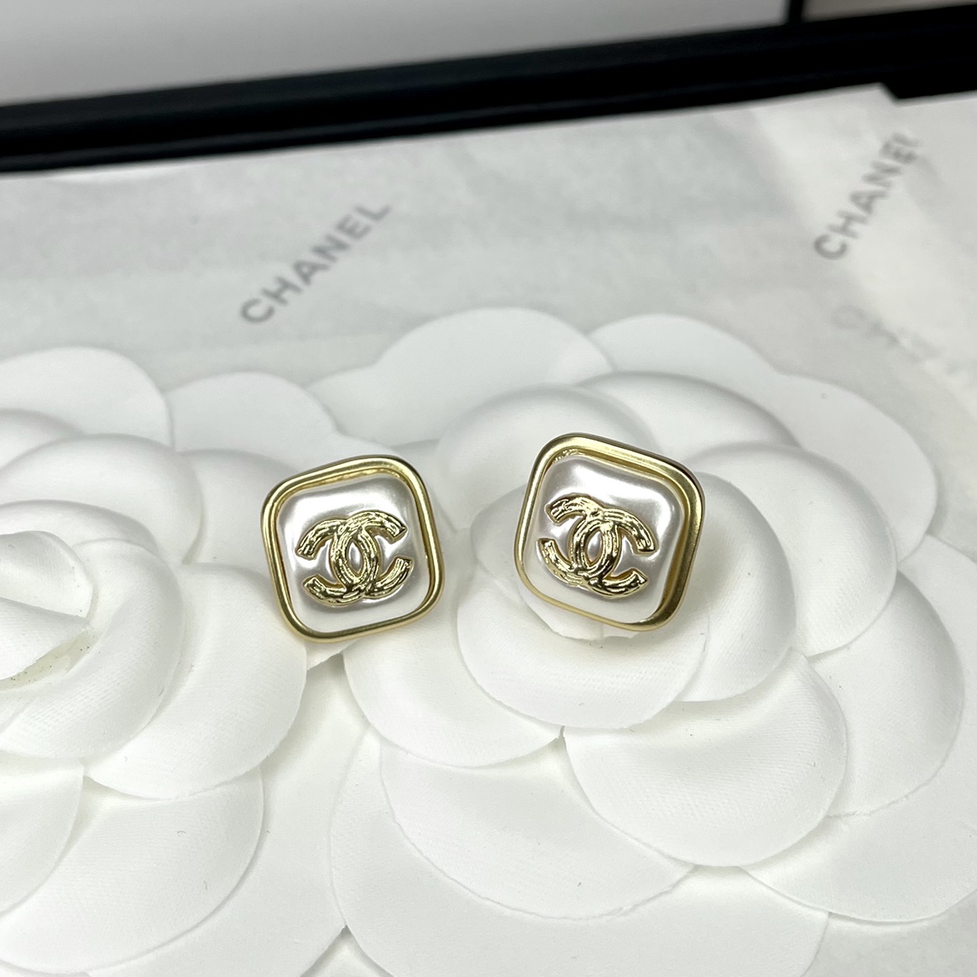 Chanel Earrings White