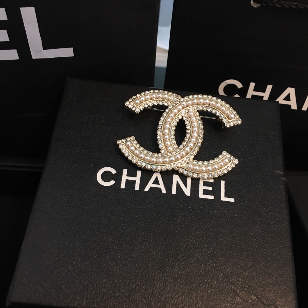 Chanel Earrings Pearl