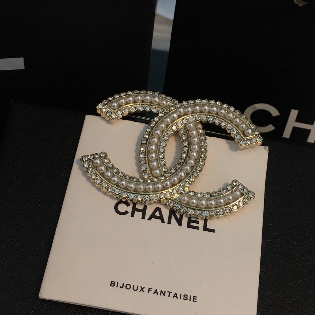 Chanel Earrings Pearl