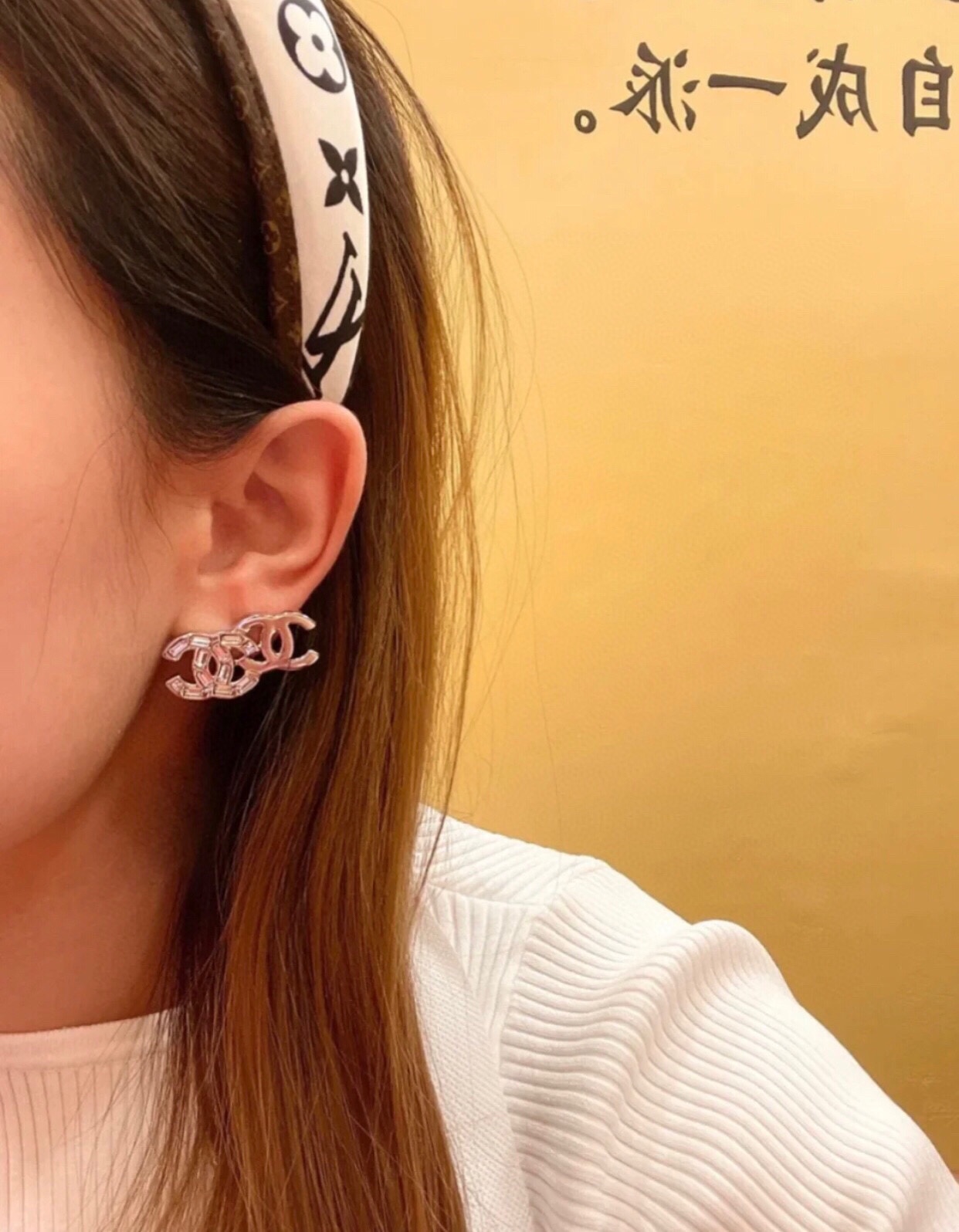 Chanel Earrings Inlaid