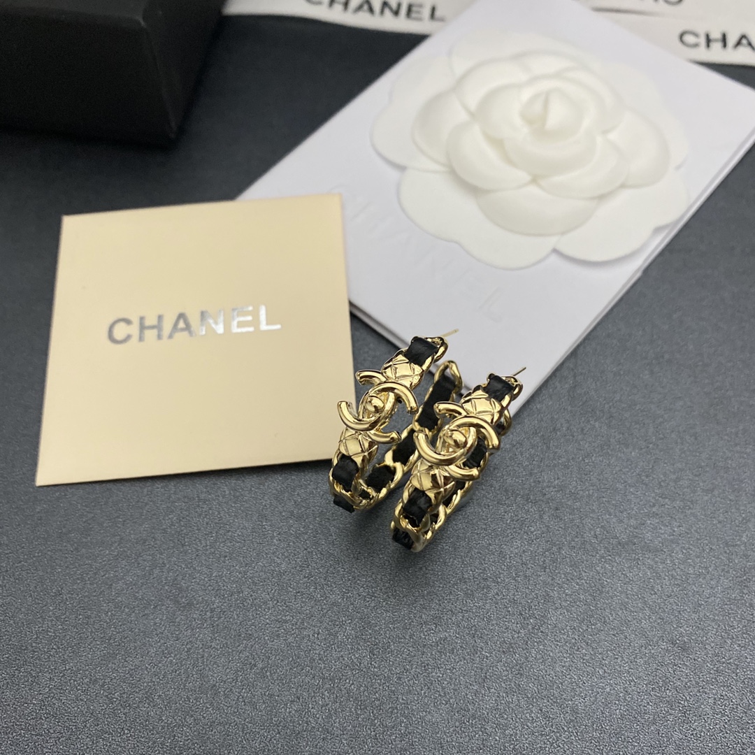 Chanel Earrings Black