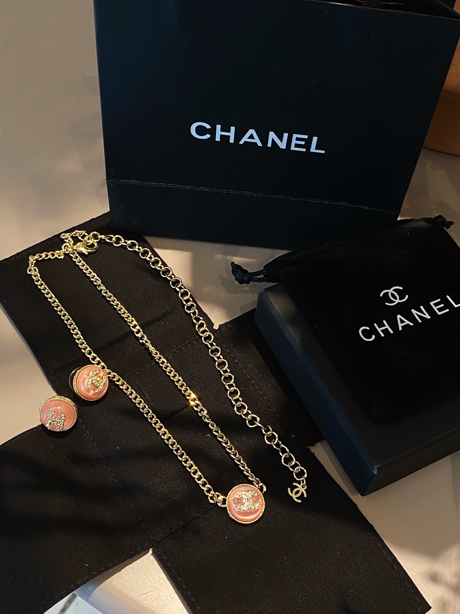 Chanel Necklace Gold